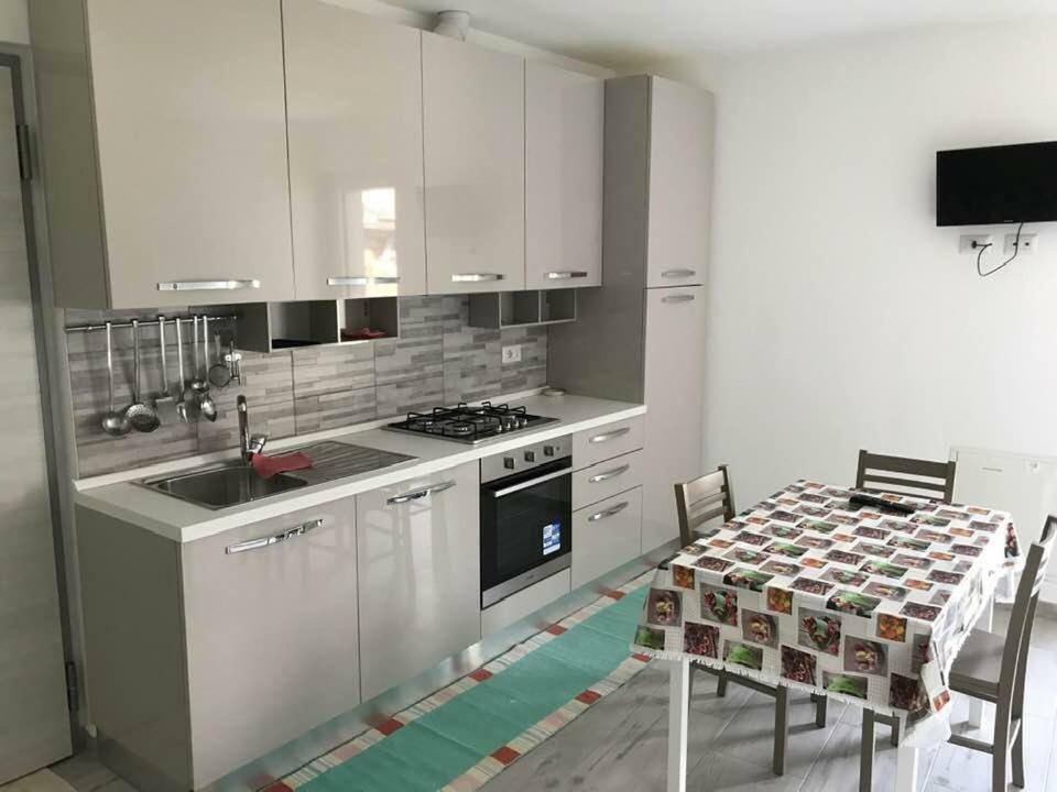 Ca' da Berabusch Apartment Gravedona Bagian luar foto
